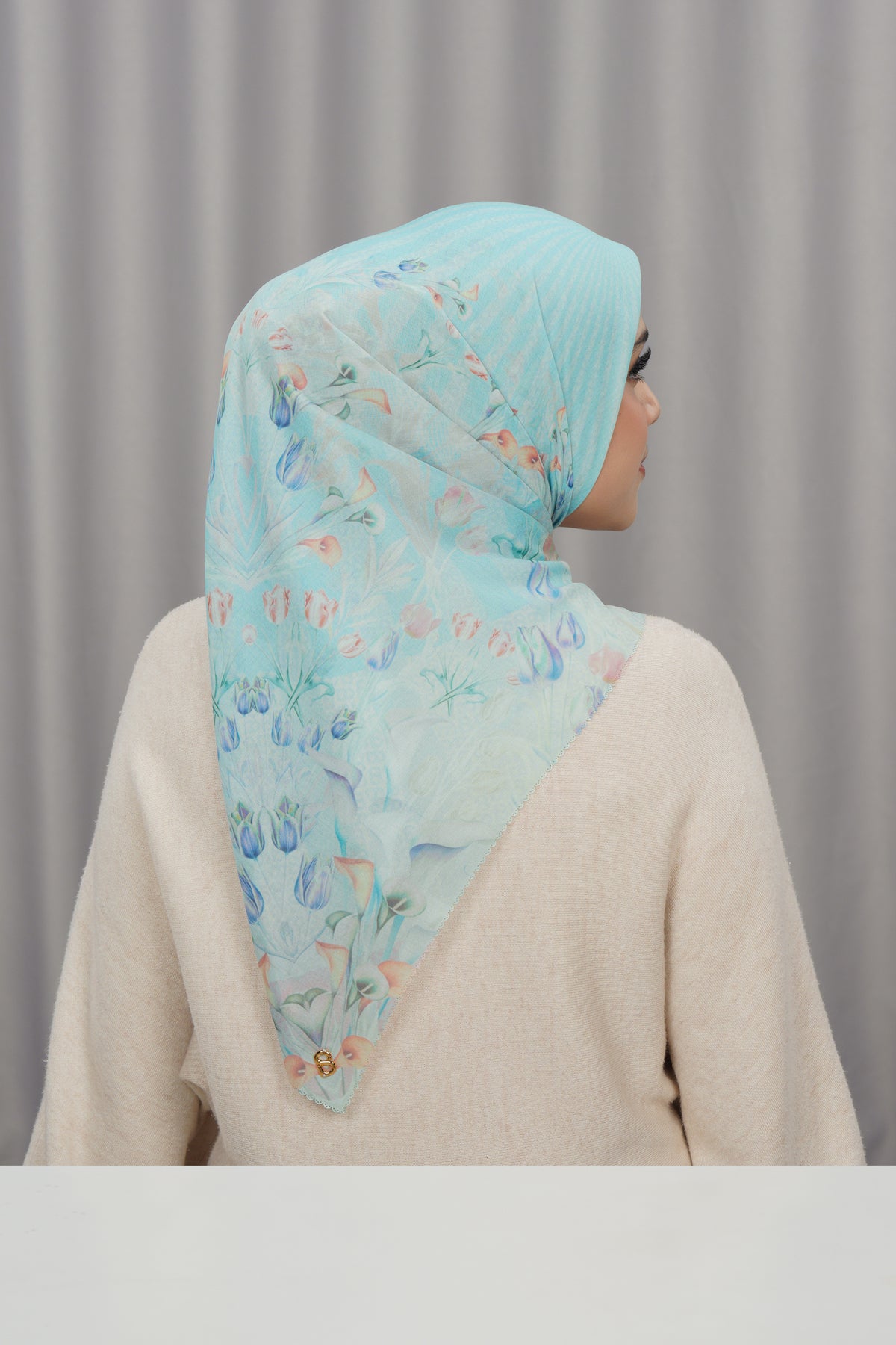 Tulip Voile Square - Breeze