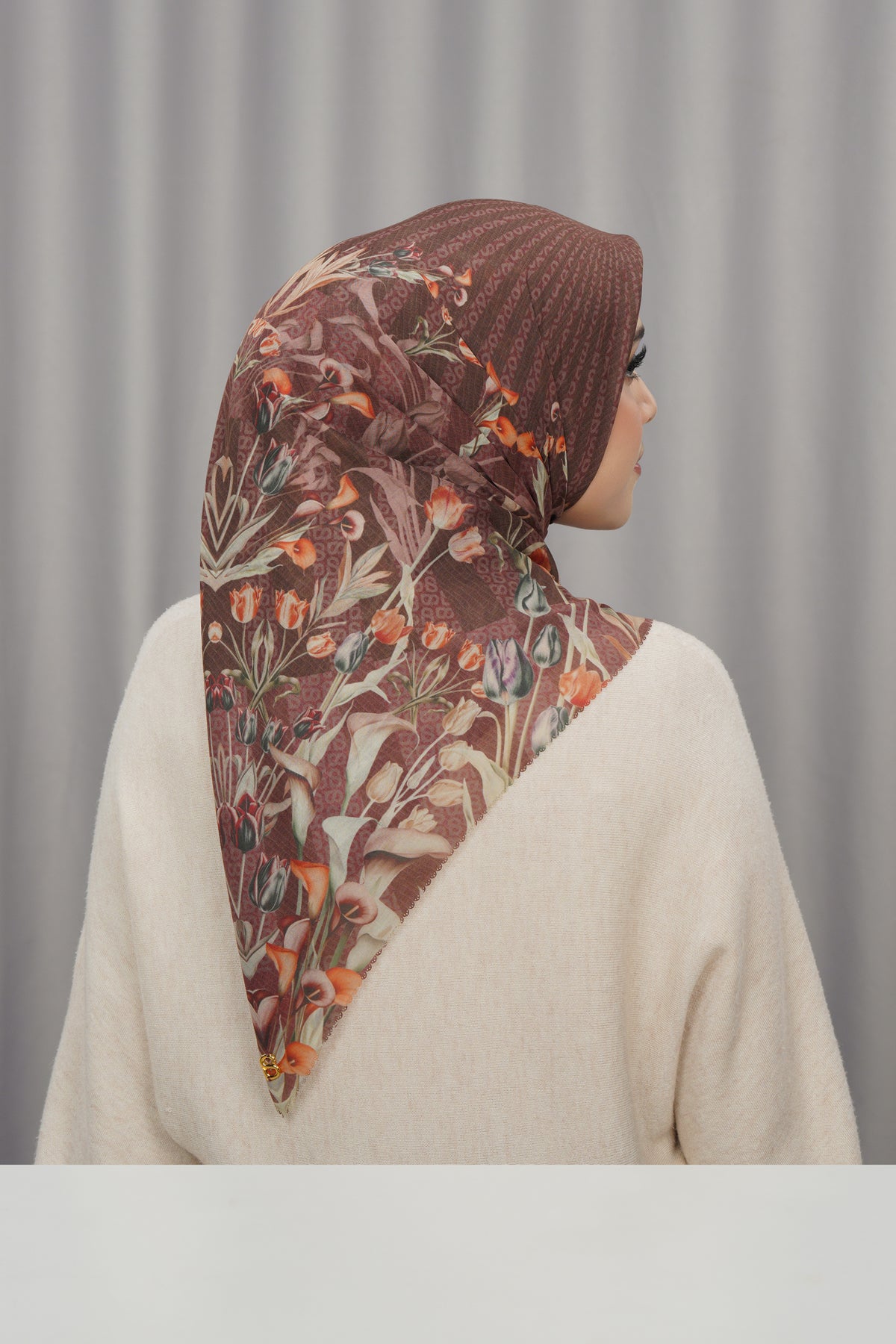 Tulip Voile Square - Mahogany