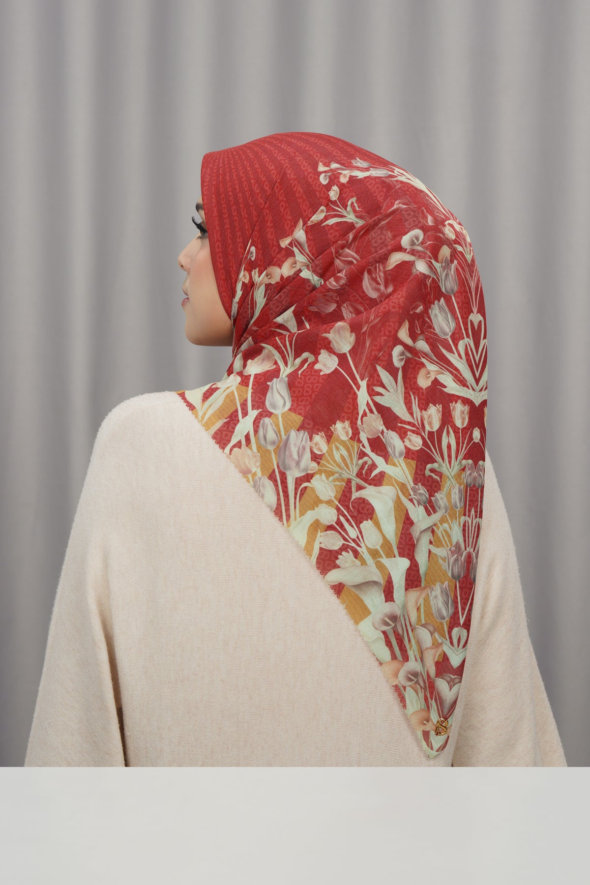 Tulip Voile Square - Cherry