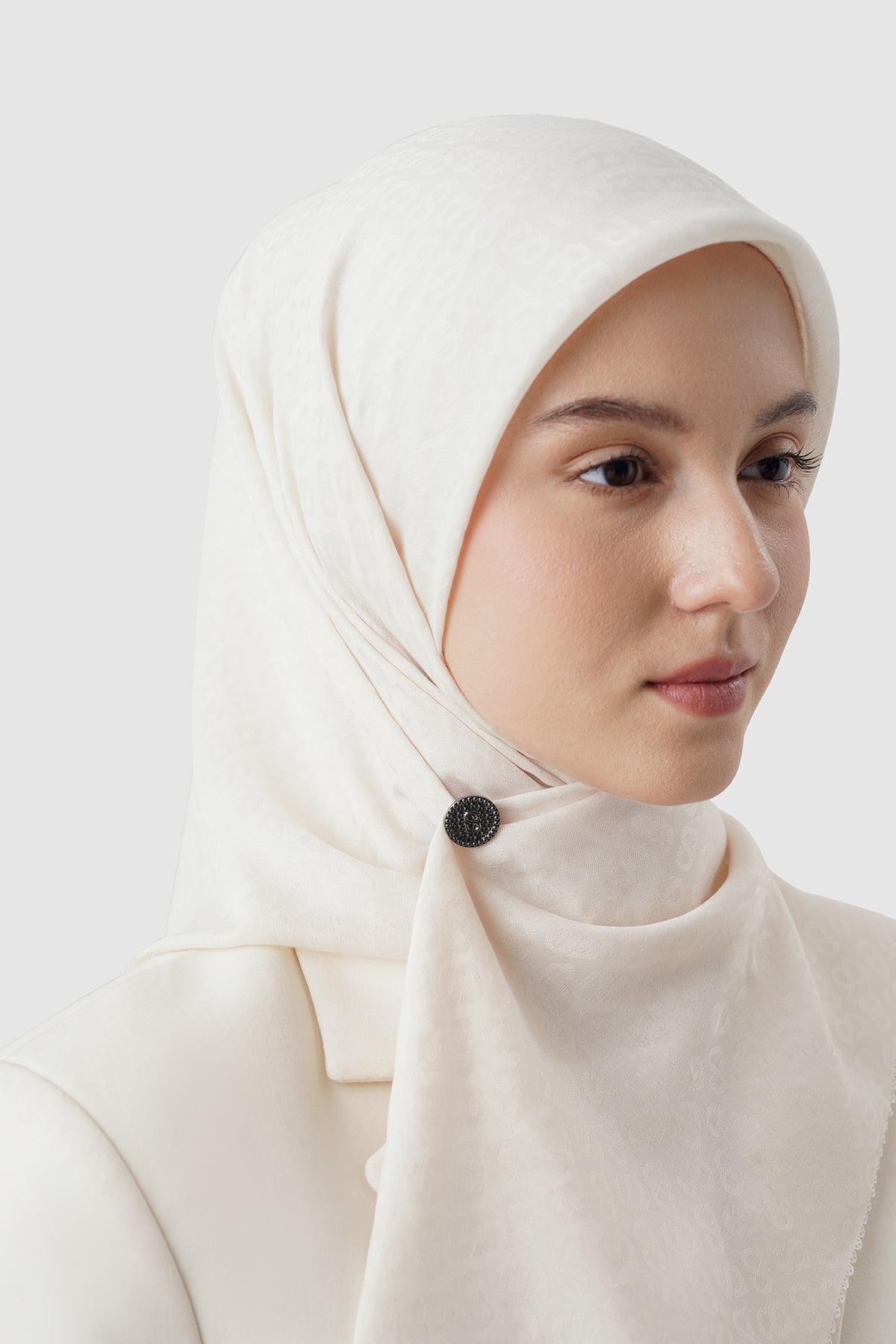 Round Pin Brooch Package 05 - Hematite