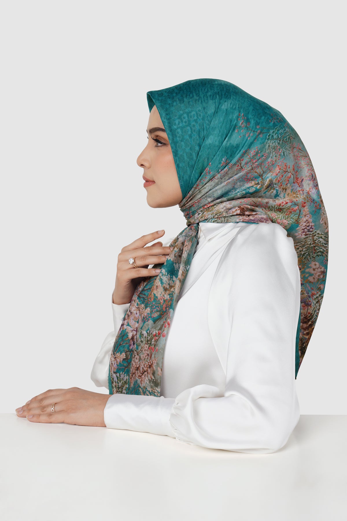 Holiday 3 Voile Square - Evergreen