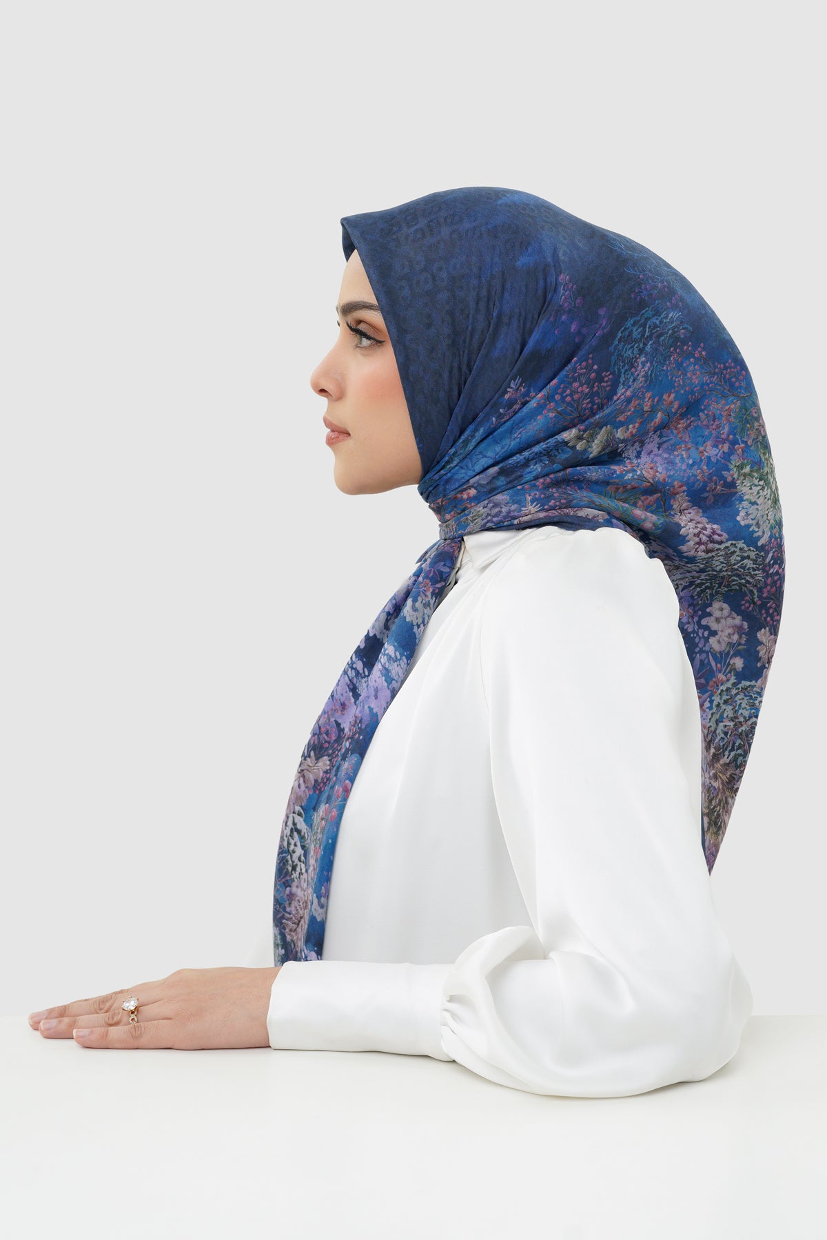 Holiday 3 Voile Square - Sapphire Blue