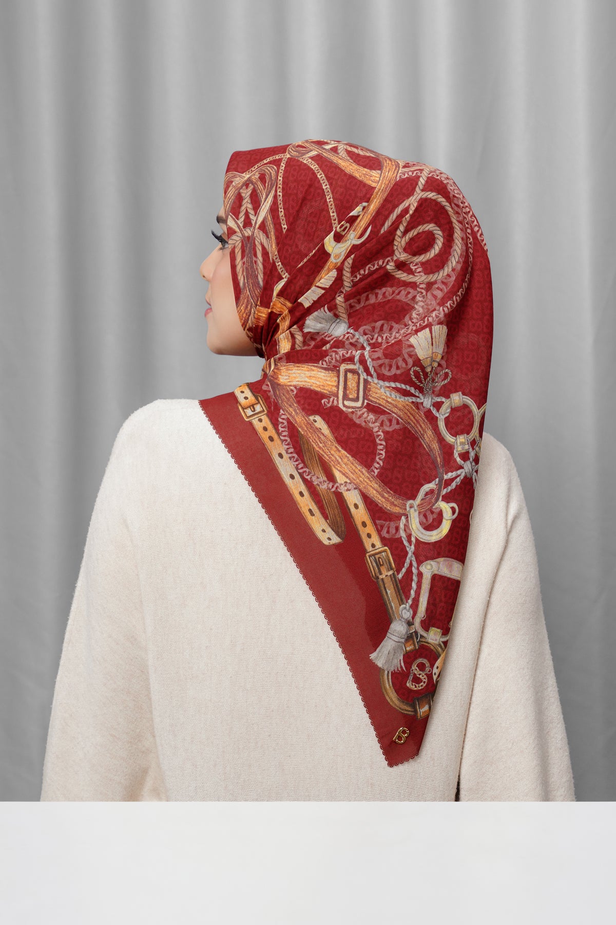 Alexandra Voile Square - Crimson