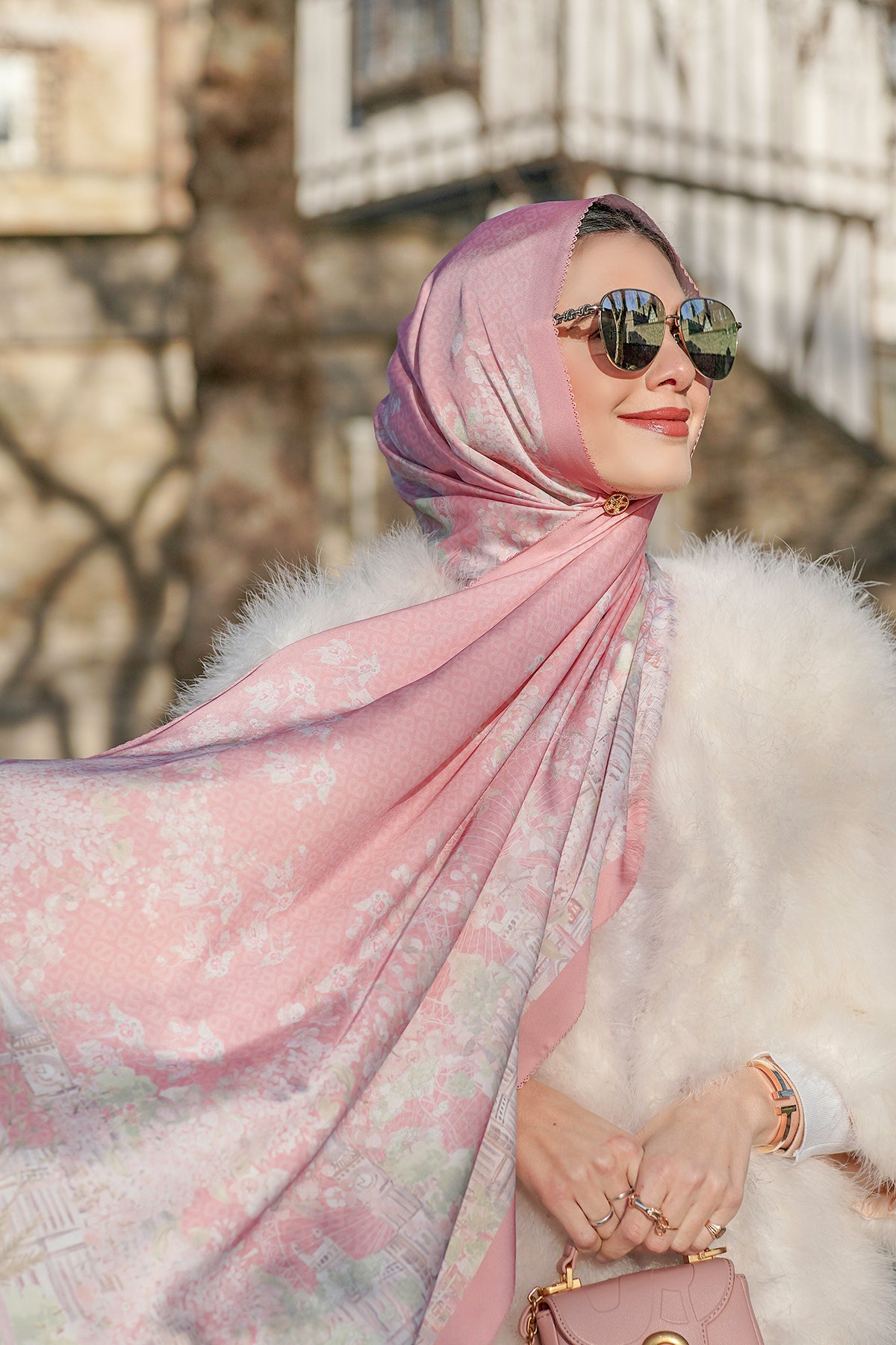 British 2.0 Satin Shawl - Rose