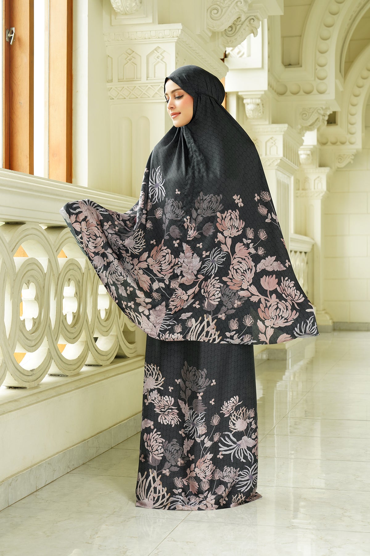 Hermosa Prayer Robe - Tonka Bean