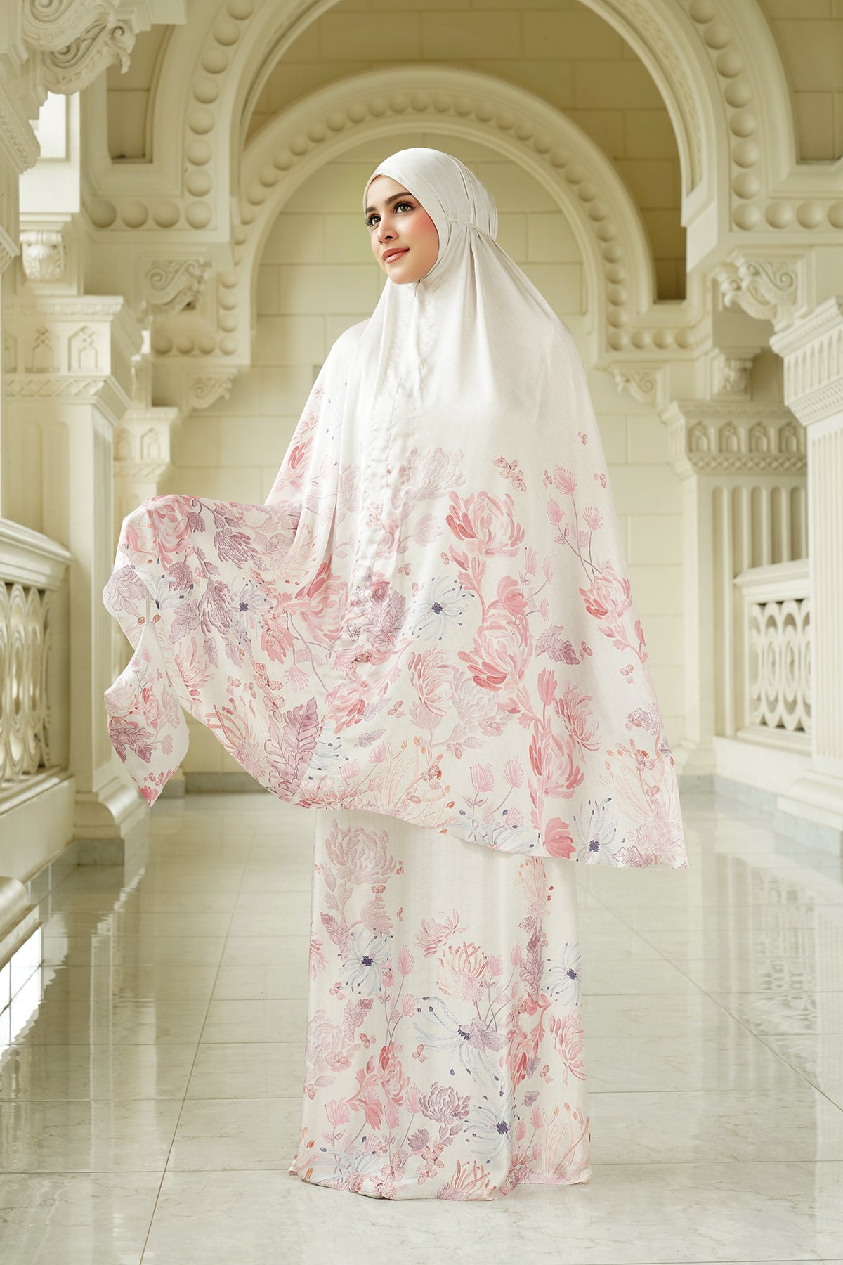 Hermosa Prayer Robe - Tuberose