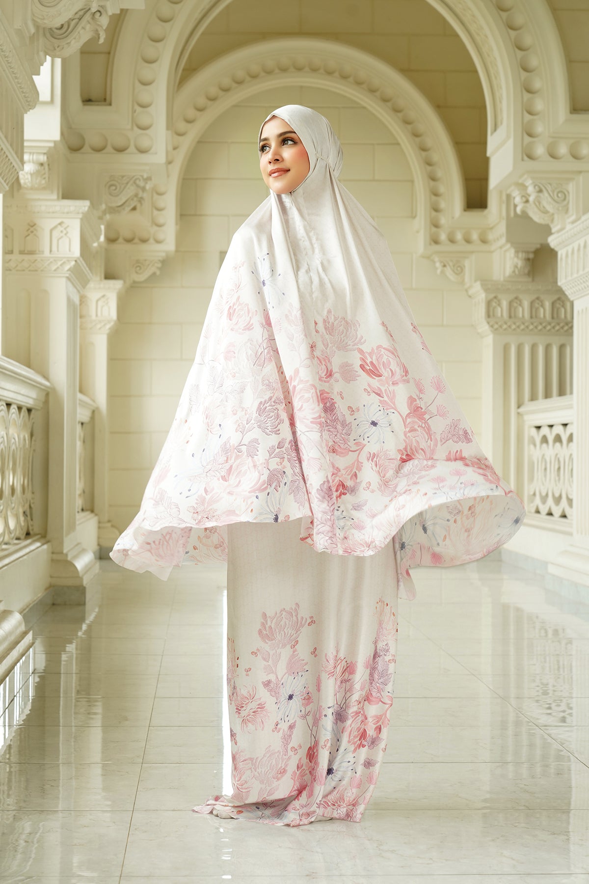 Hermosa Prayer Robe - Tuberose