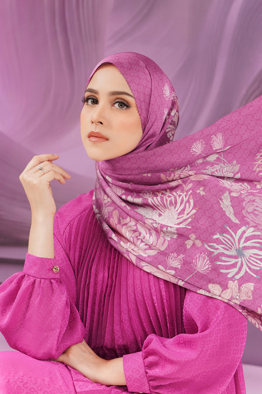 Hermosa Satin Shawl - Lewisia