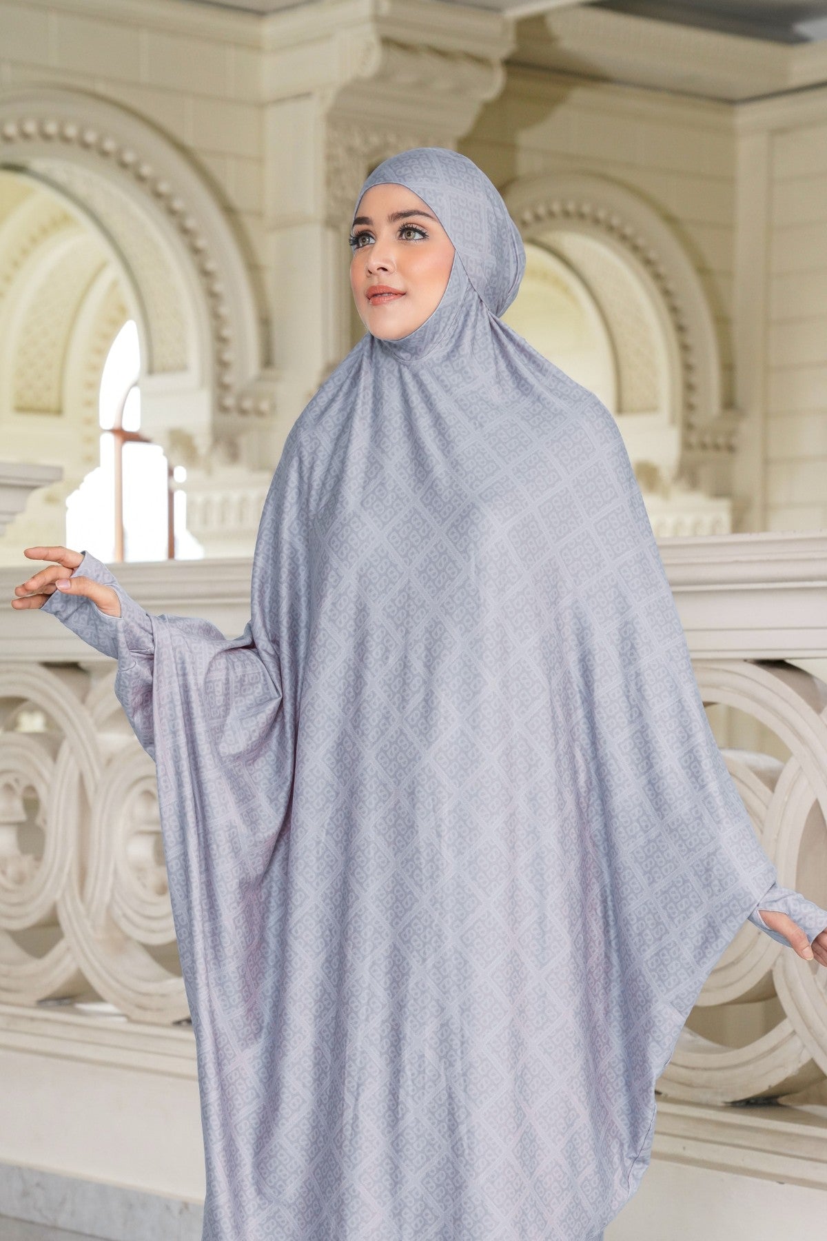 9262743257400-Lacorde Prayer Robe - Iris
