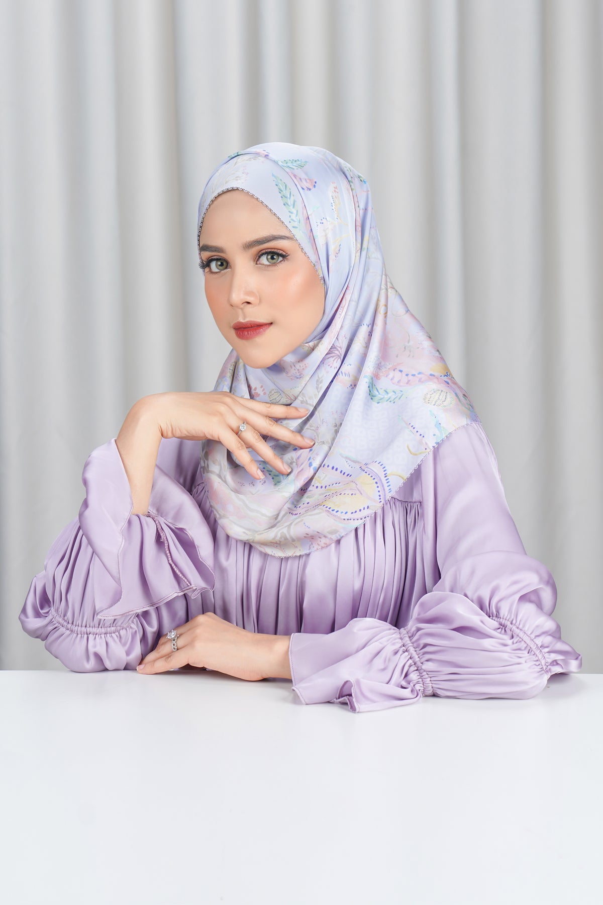 Misool Satin Shawl - Anemone