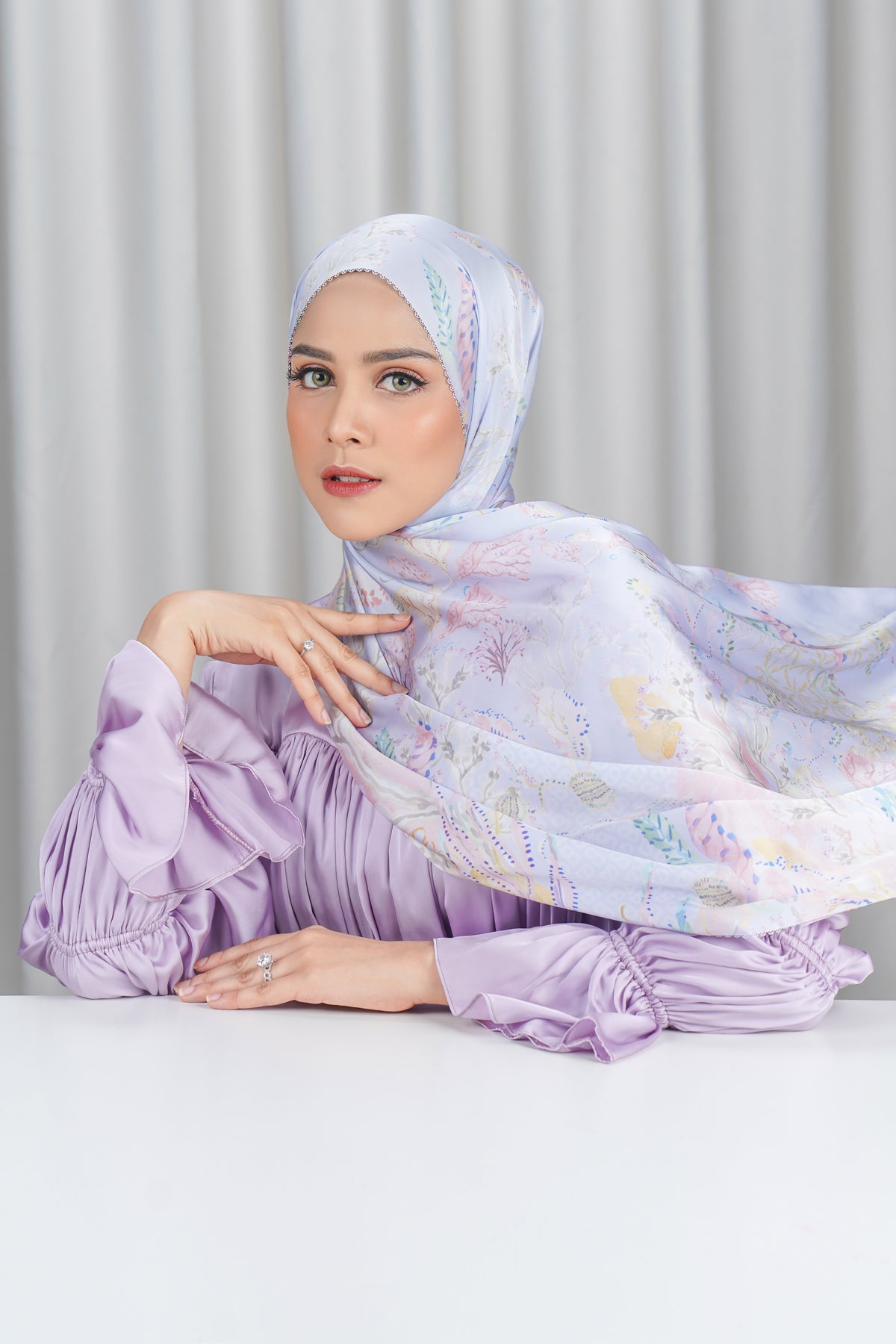 Misool Satin Shawl - Anemone