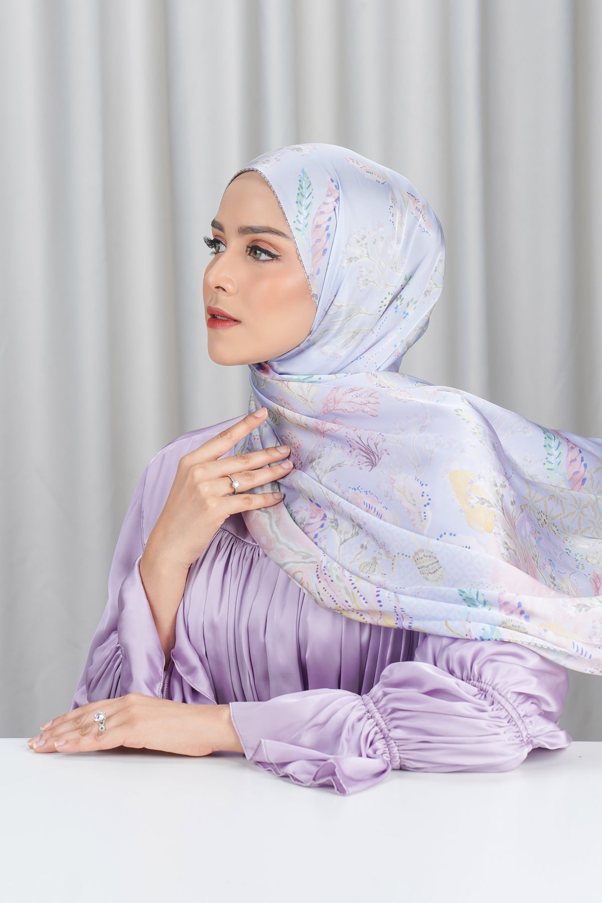 Misool Satin Shawl - Anemone