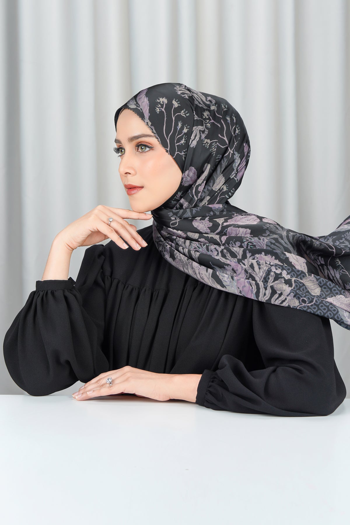 Misool Satin Shawl - Black Pearl