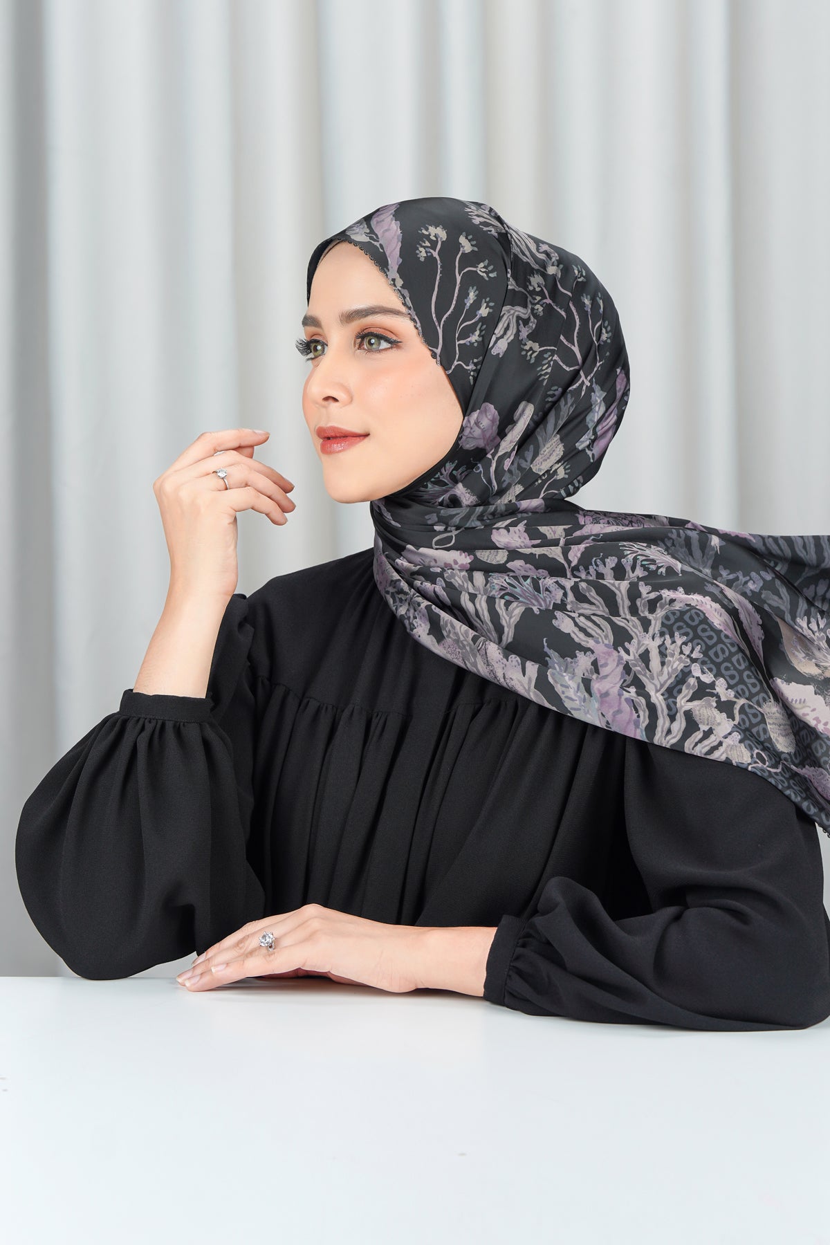 Misool Satin Shawl - Black Pearl