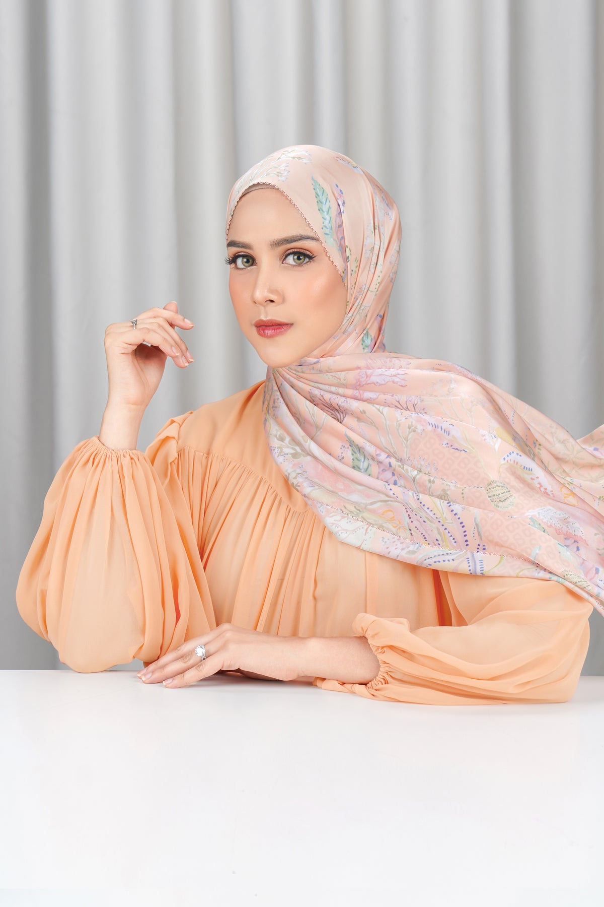 Misool Satin Shawl - Coral