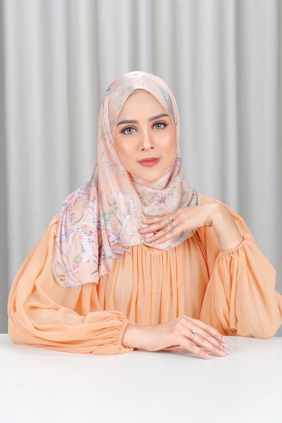 Misool Satin Shawl - Coral