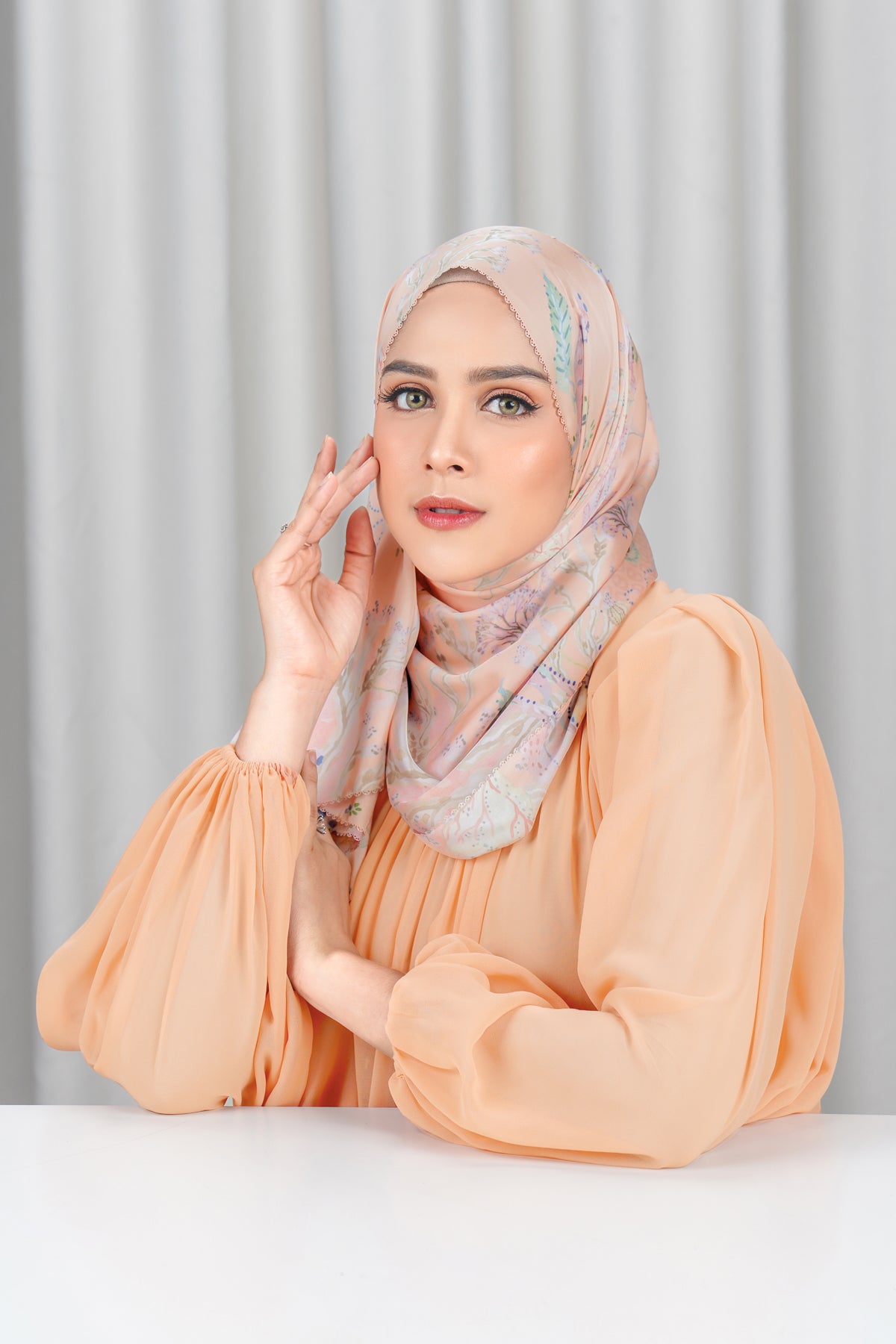 Misool Satin Shawl - Coral