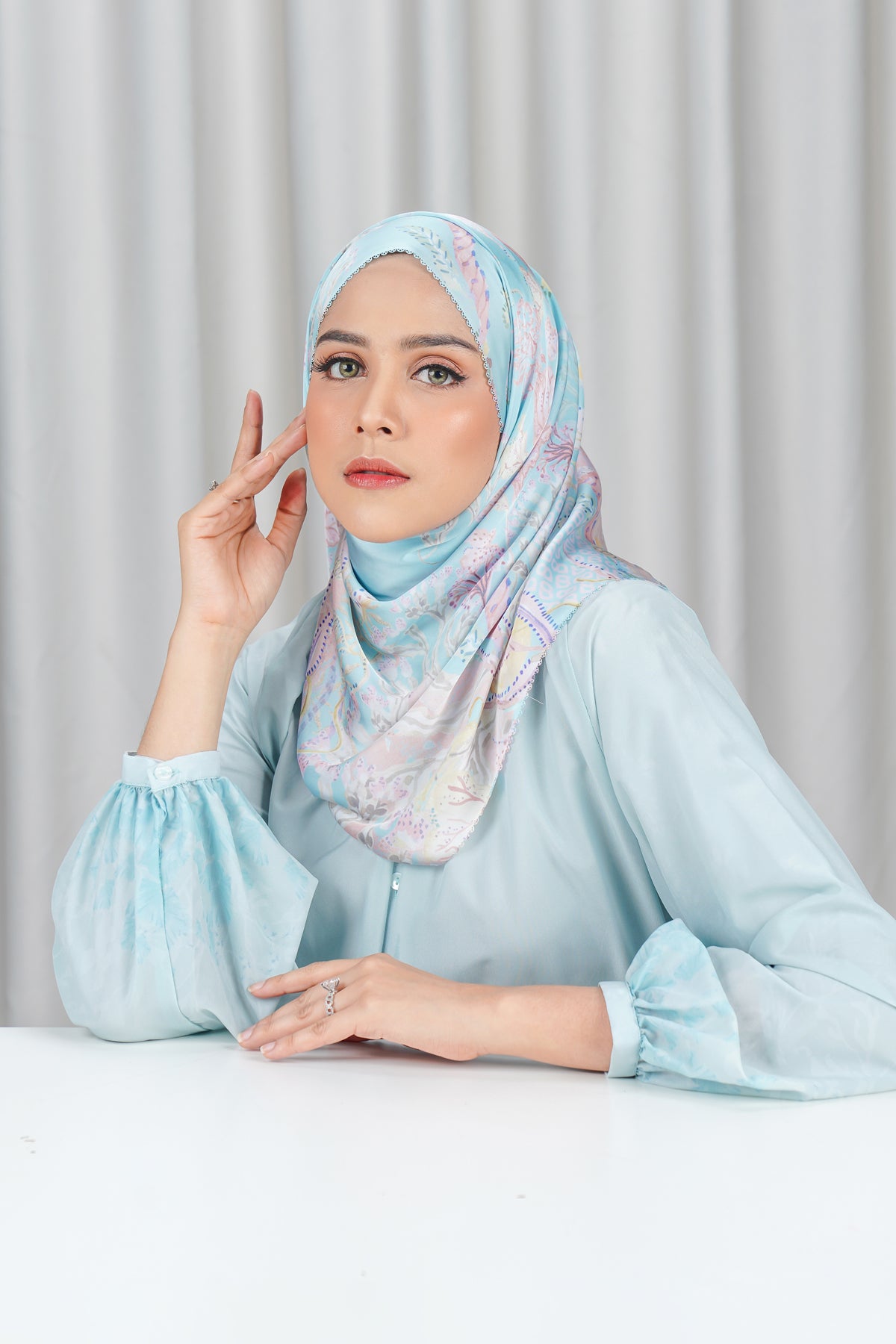 Misool Satin Shawl - Lagoon