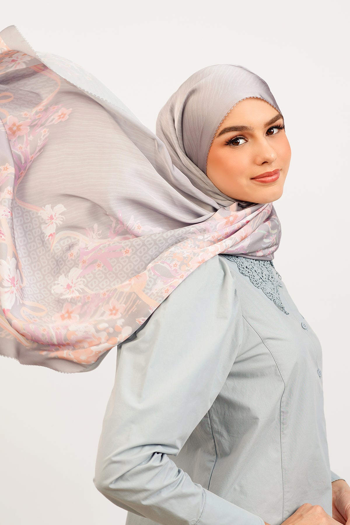 Paradiso Satin Shawl - Edelweiss – Buttonscarves Malaysia