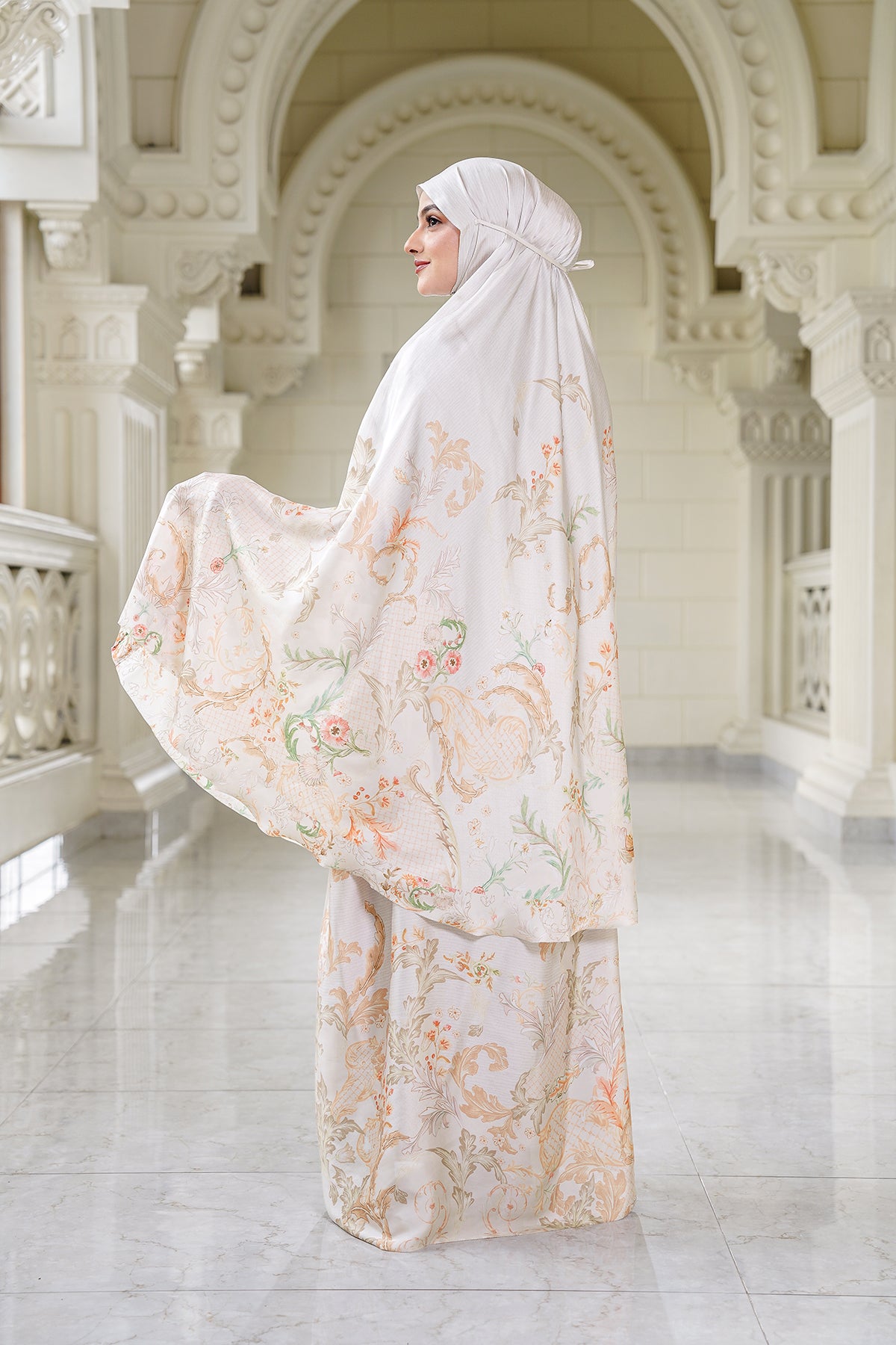 Royale Grandeur Prayer Robe - Alabaster