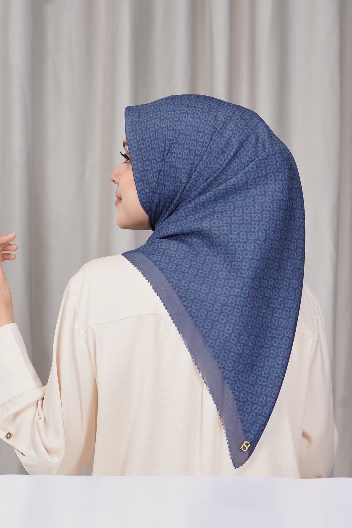 Tapis Square - Skipper Blue