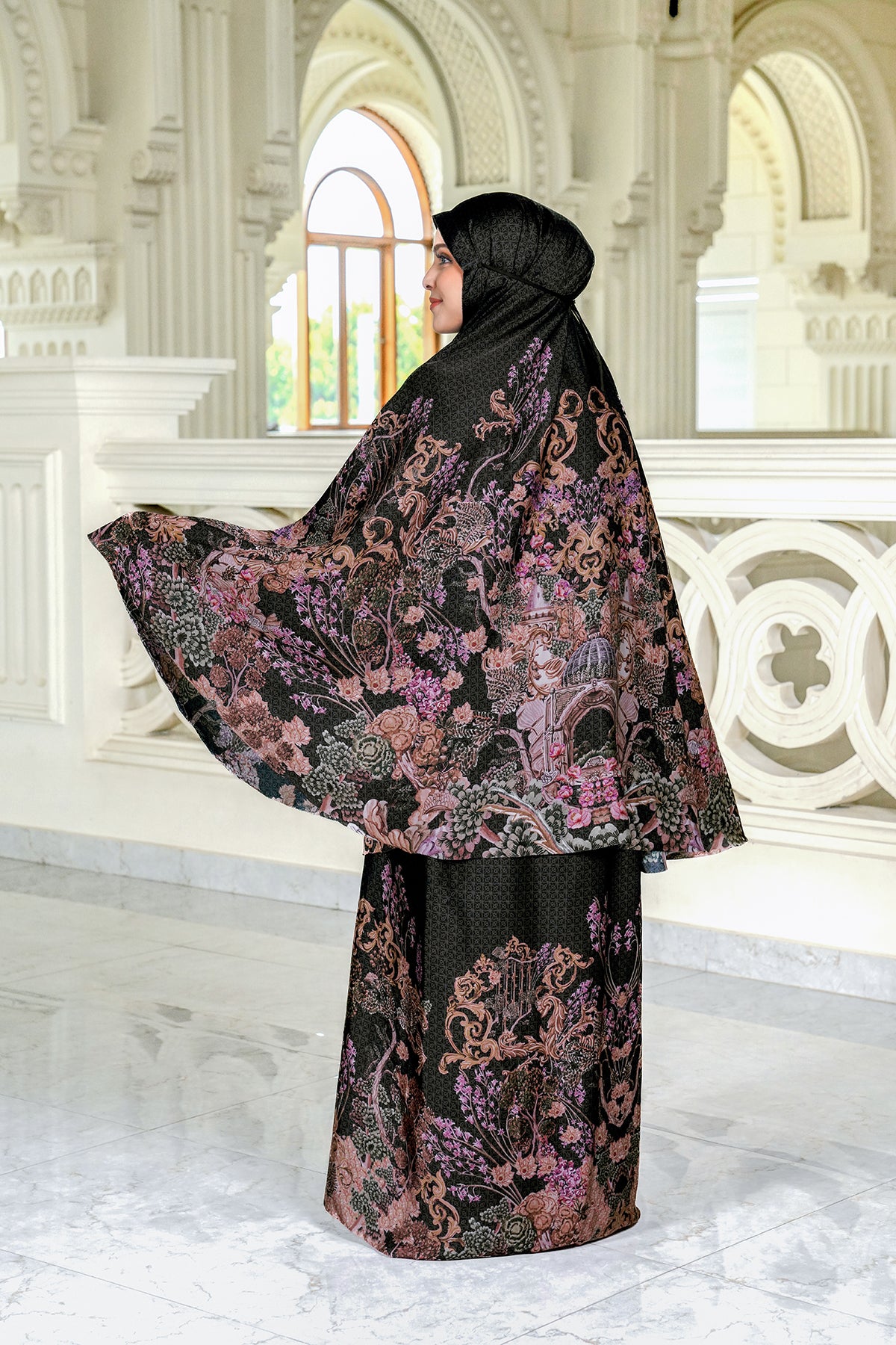 The Palace Prayer Robe - Royale