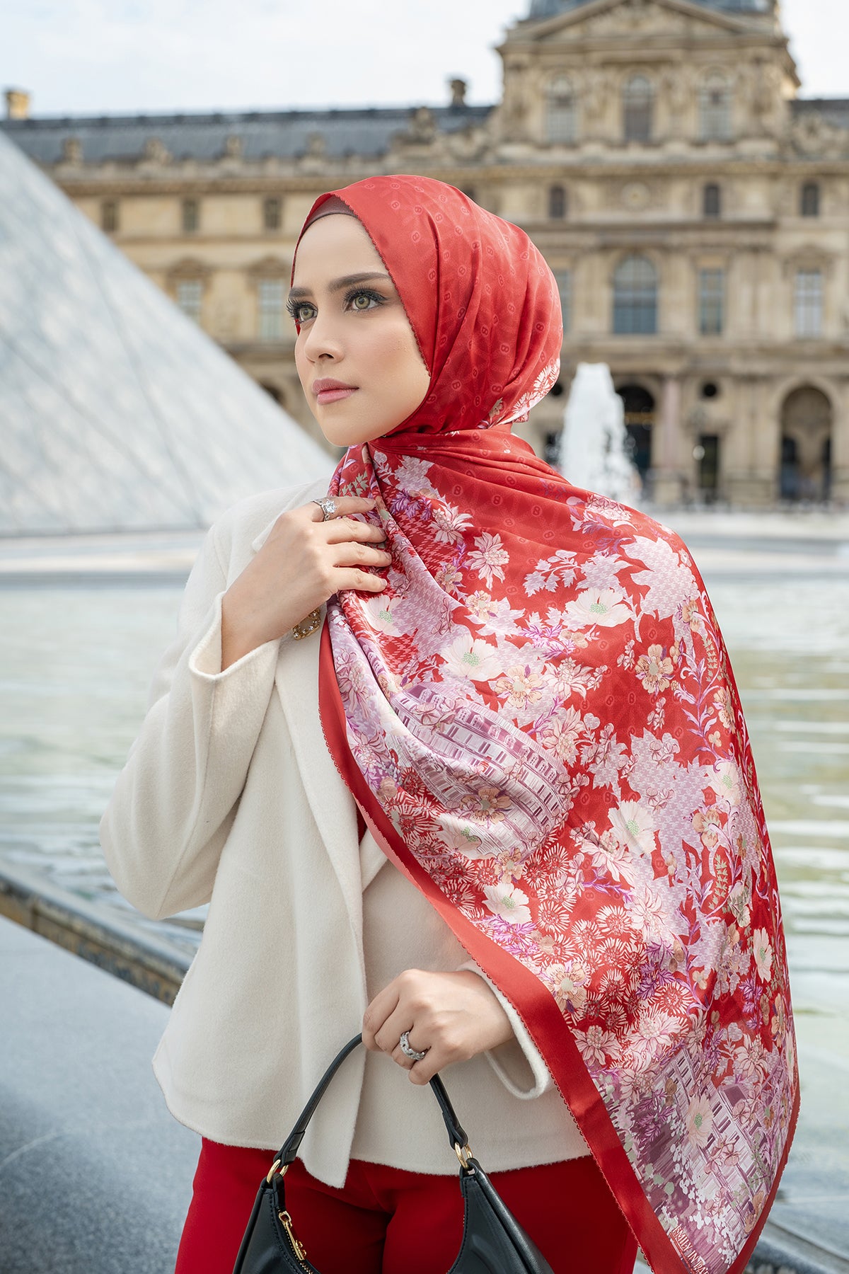 The Parisian 2.0 Satin Shawl - Pomme