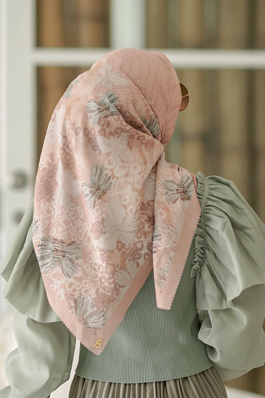 Les Amities Reborn Satin Square - Peach