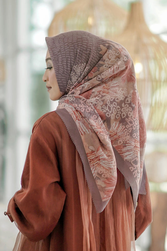 Les Amities Reborn Satin Square - Taupe