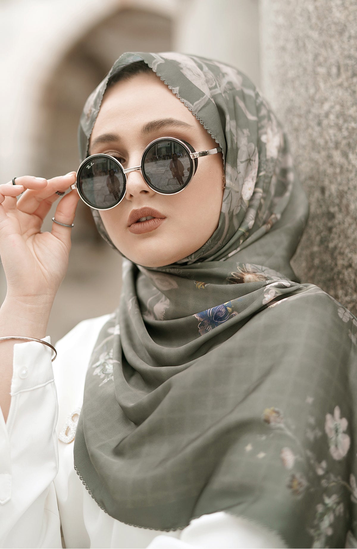 Sofya Satin Shawl - Oregano