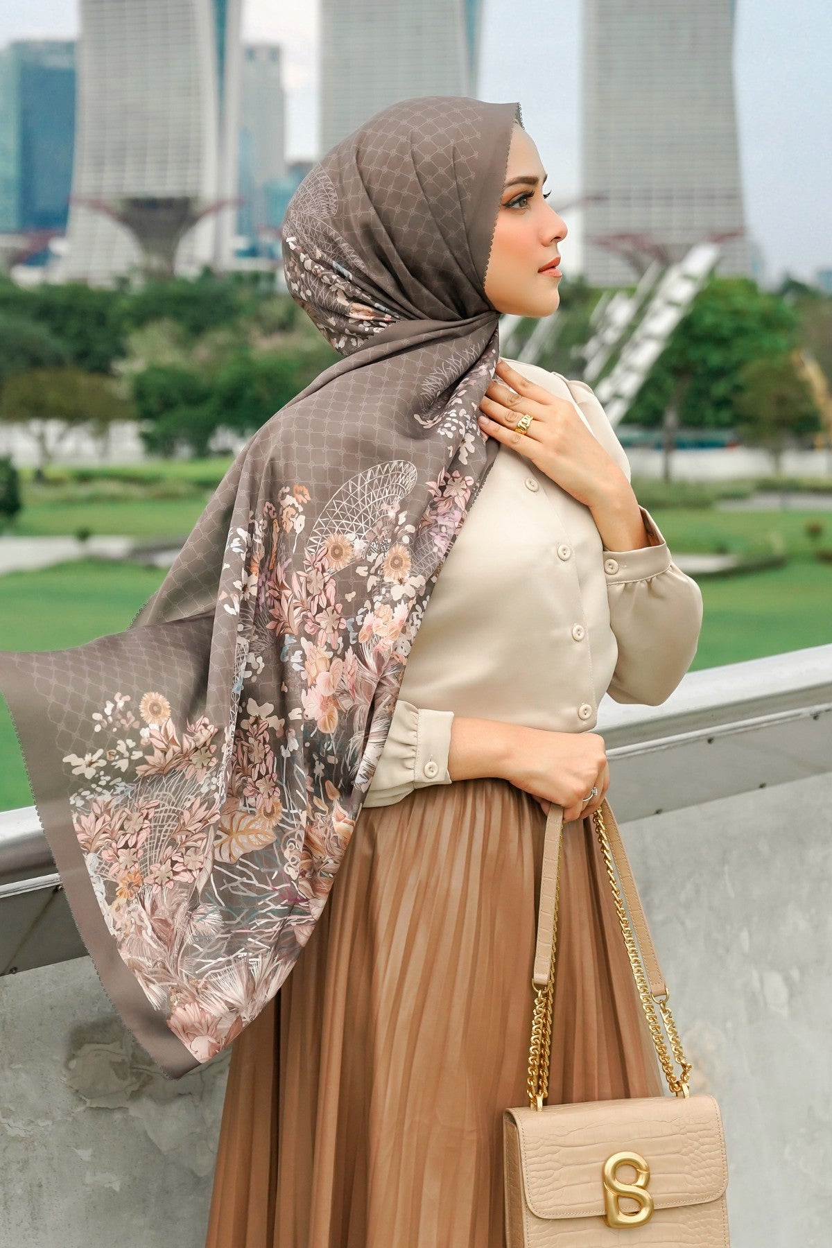 Singapore Satin Shawl - Cinnamon