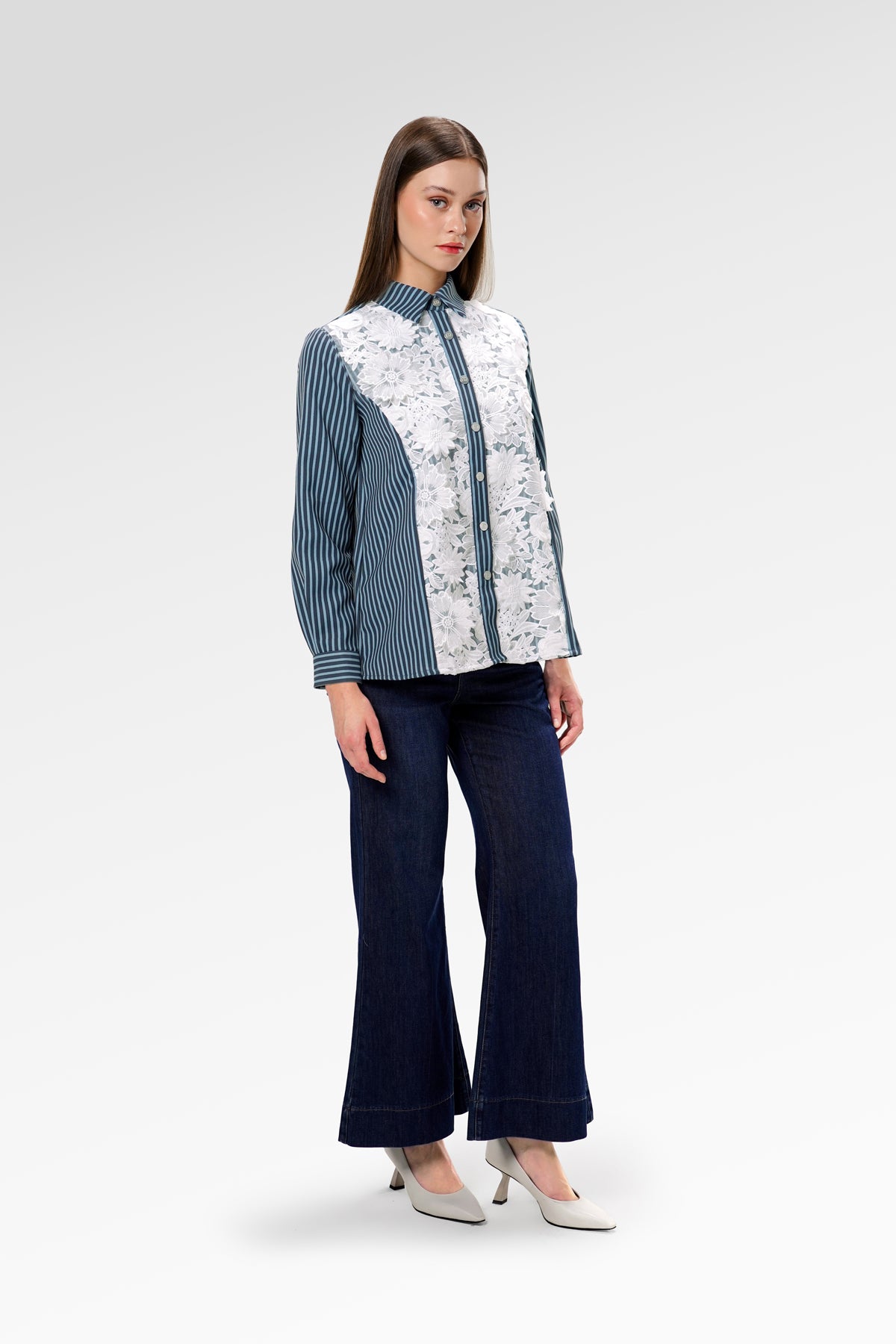 Clarisse Lace Shirt - Navy Blossom
