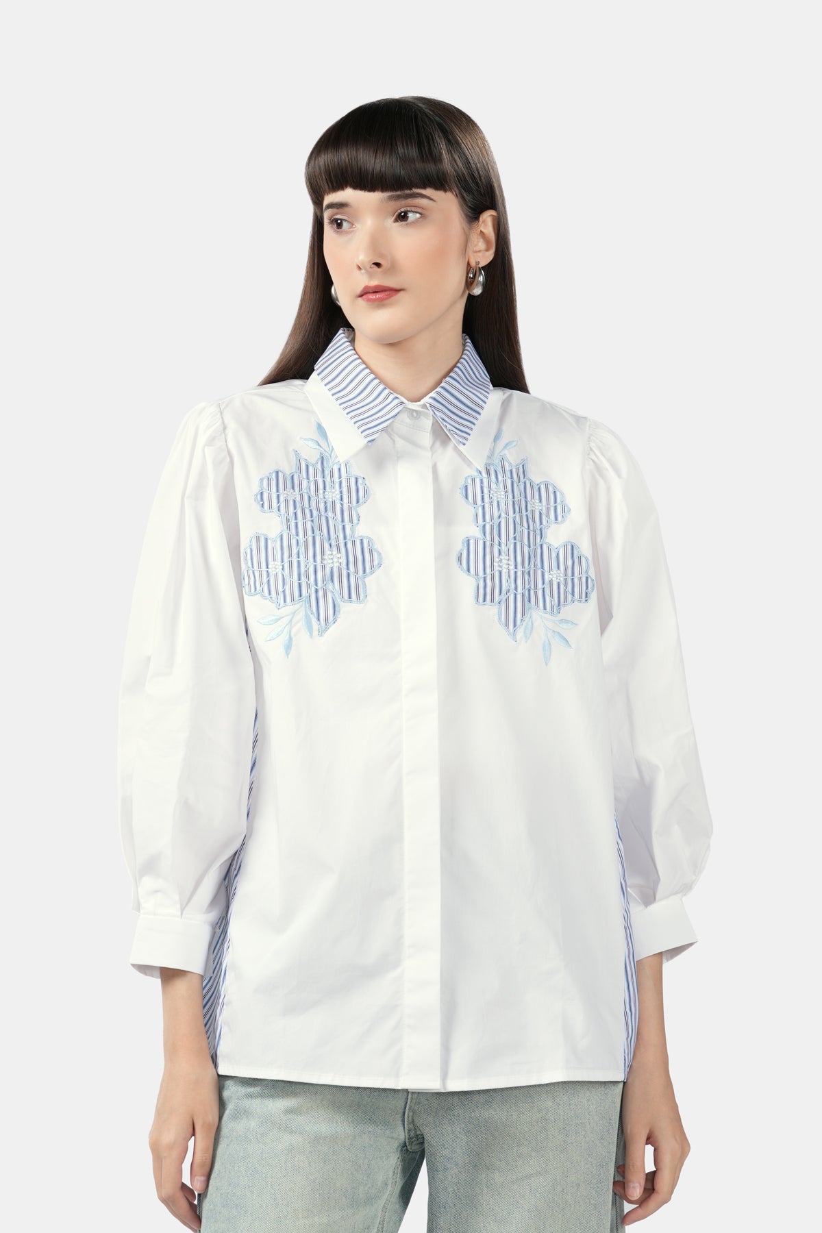 Dyxie Embroidery Shirt - Light Blue