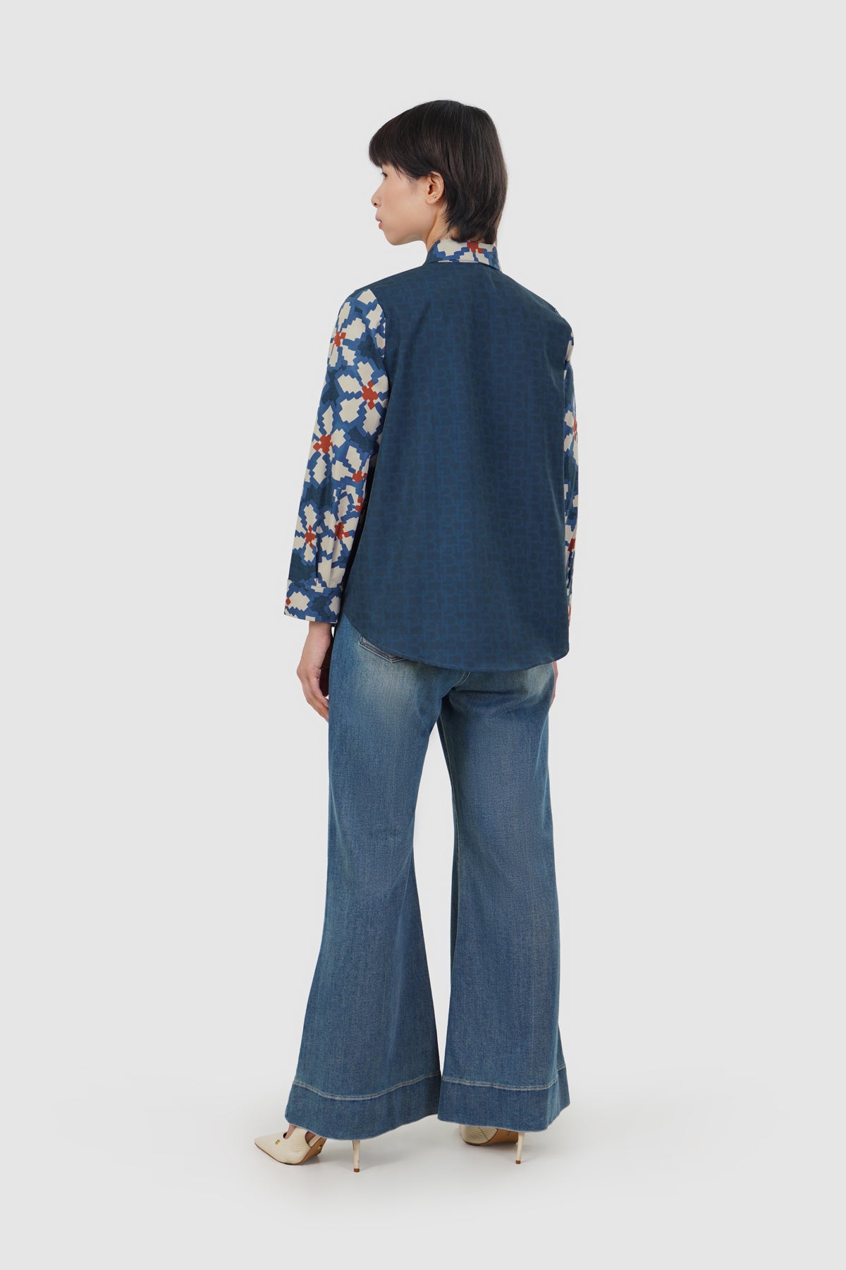 Eclora Embroidery Shirt - Aconitum