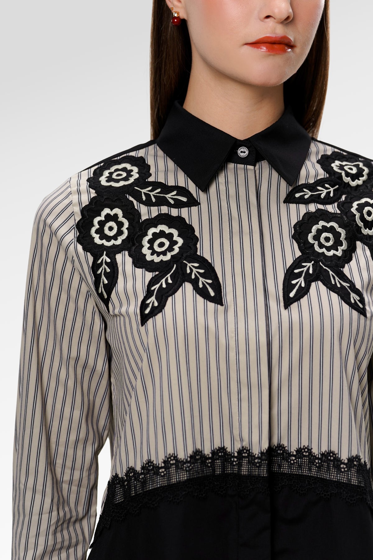 Elvara Embroidery Shirt - Mocha Noir