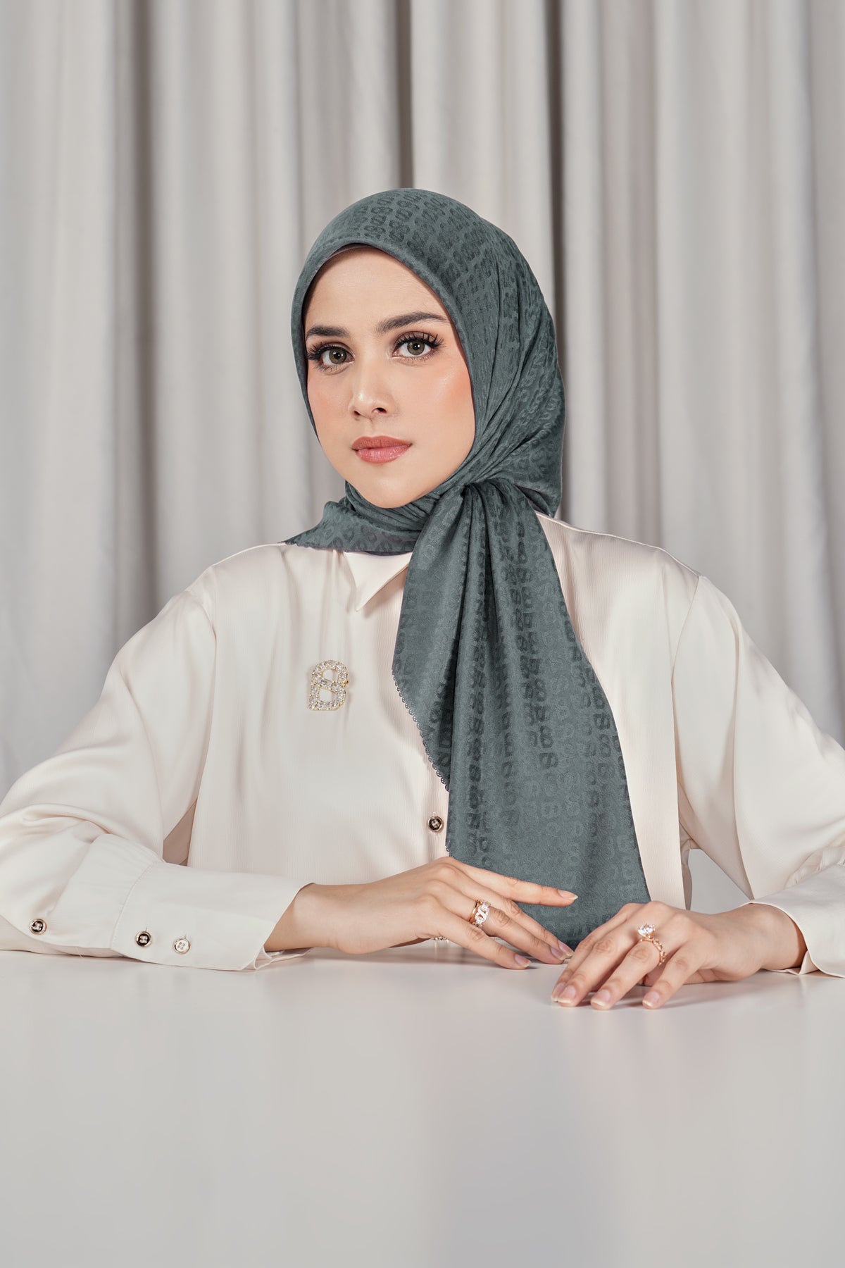 Everyday Tapis Embossed 2.0 - Asphalt