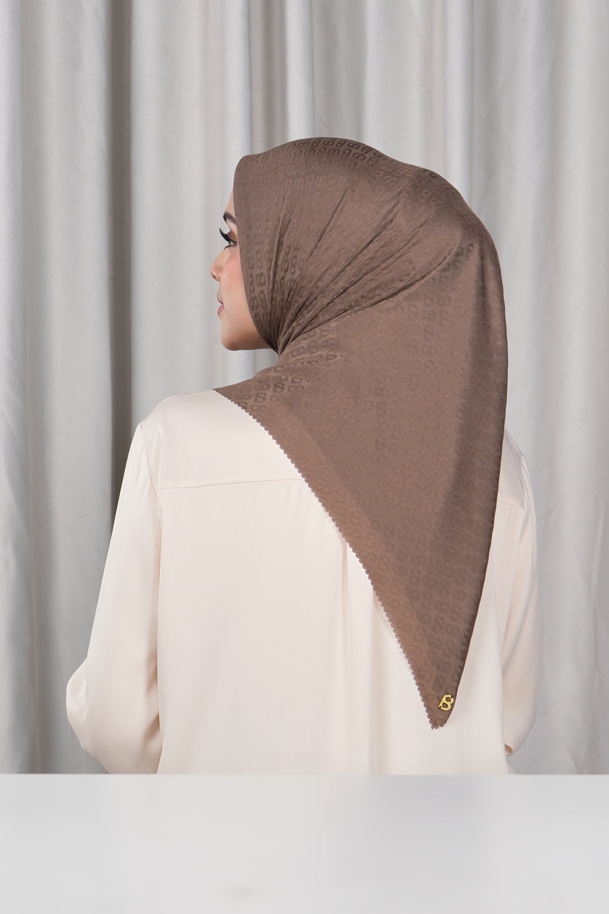 Everyday Tapis Embossed 2.0 - Chestnut