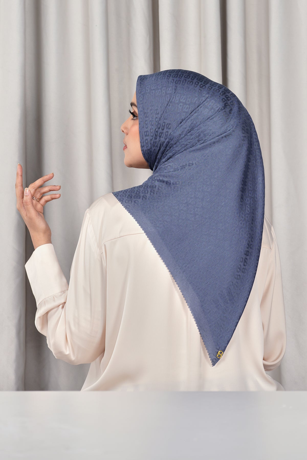 Everyday Tapis Embossed 2.0 - Crown Blue