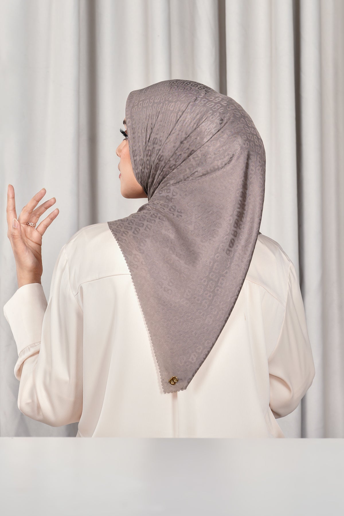 Everyday Tapis Embossed 2.0 - Iron