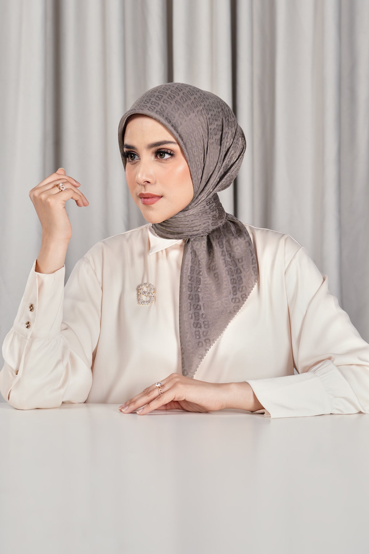 Everyday Tapis Embossed 2.0 - Iron