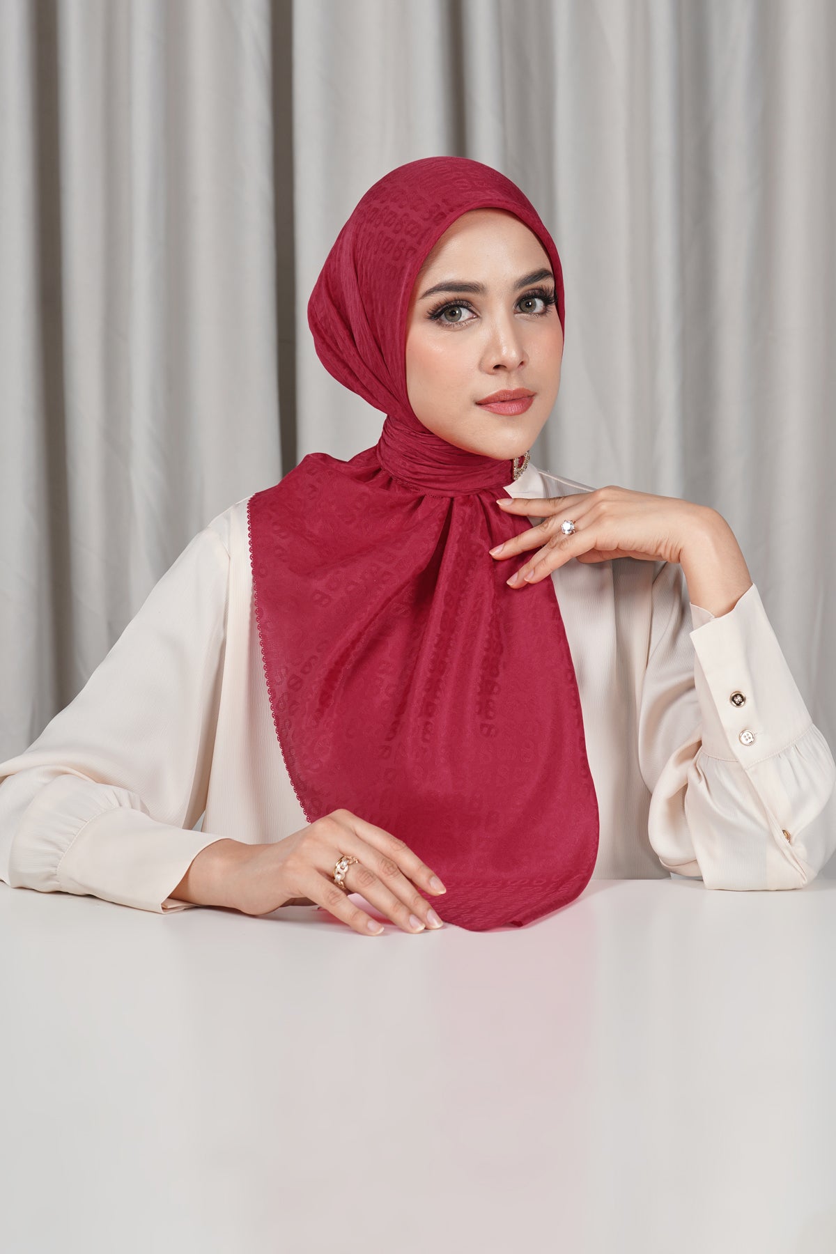 Everyday Tapis Embossed 2.0 - Lipstick Red