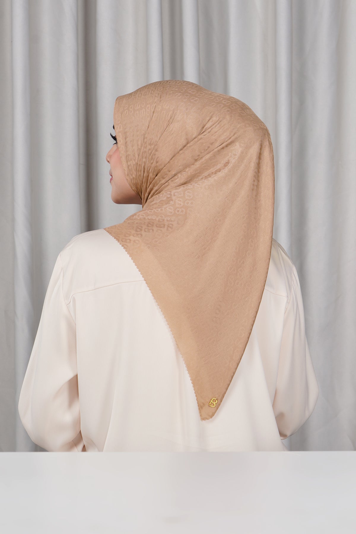 Everyday Tapis Embossed 2.0 - Macchiato