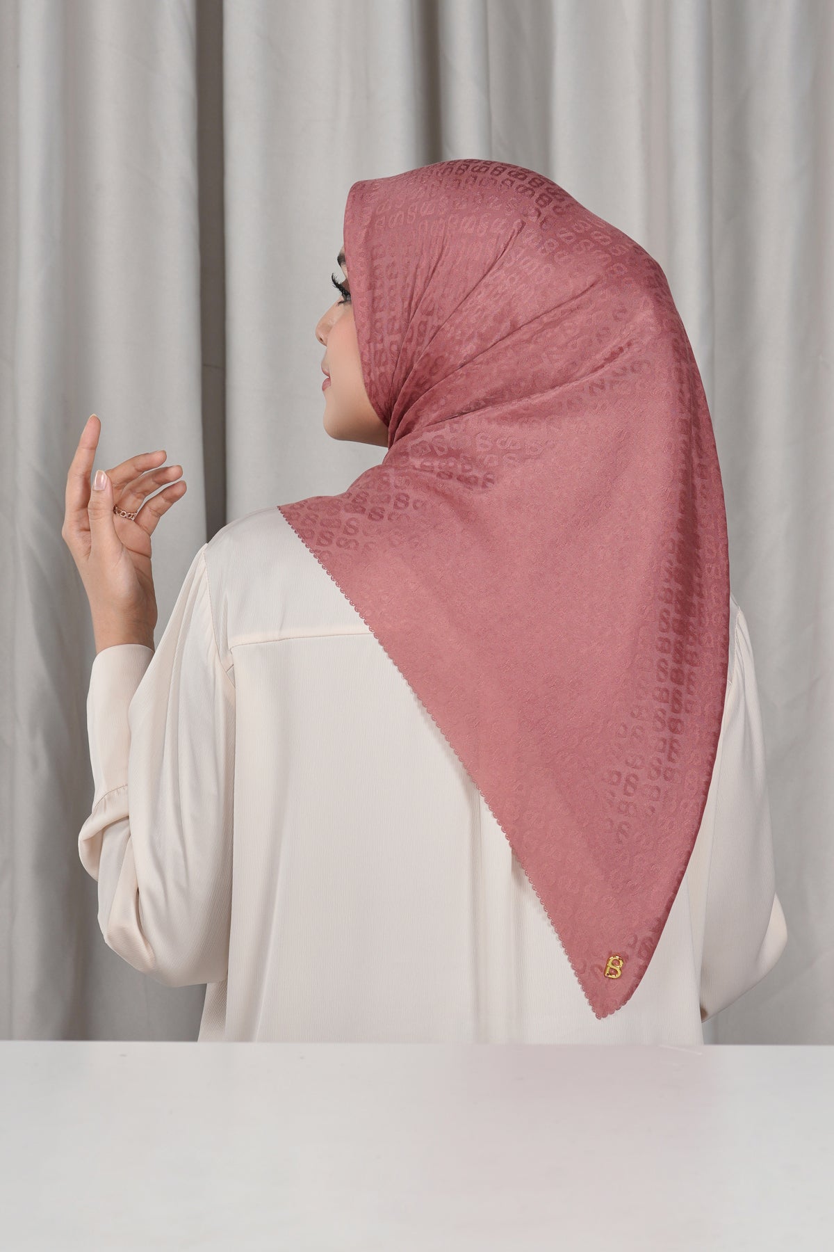 Everyday Tapis Embossed 2.0 - Withered Rose