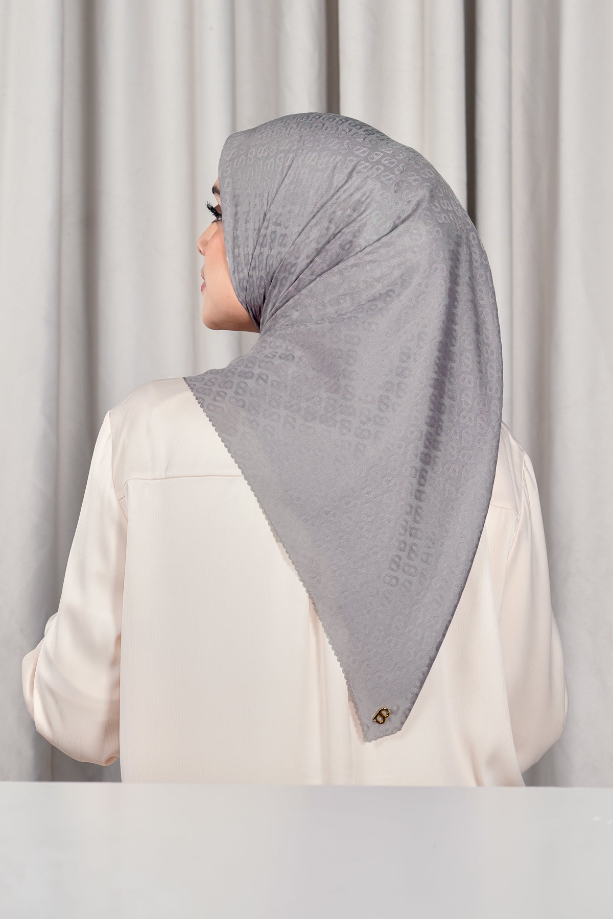 Everyday Tapis Embossed 2.0 - Zinc