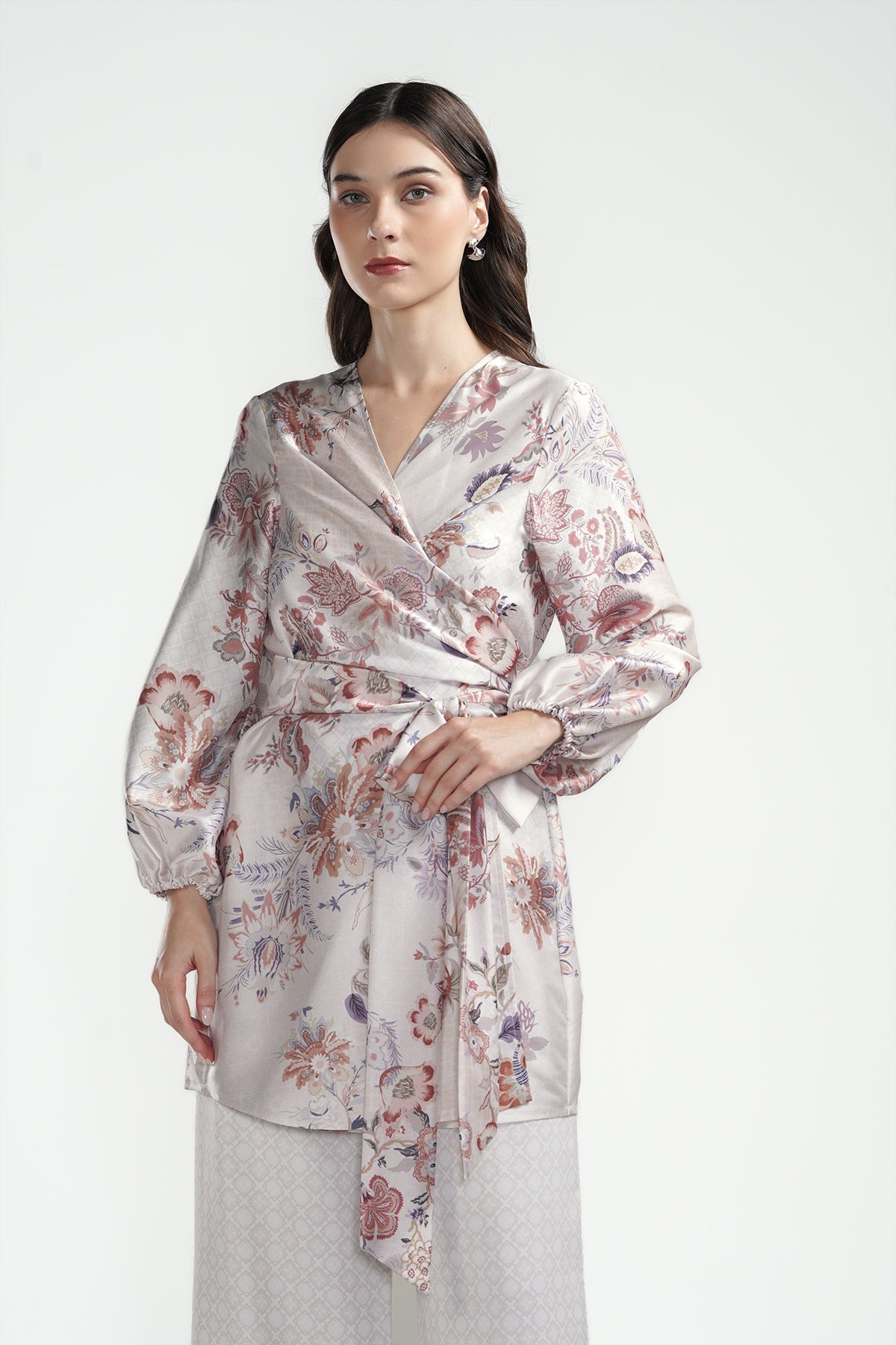Festive Finesse Wrap Outer - Sand