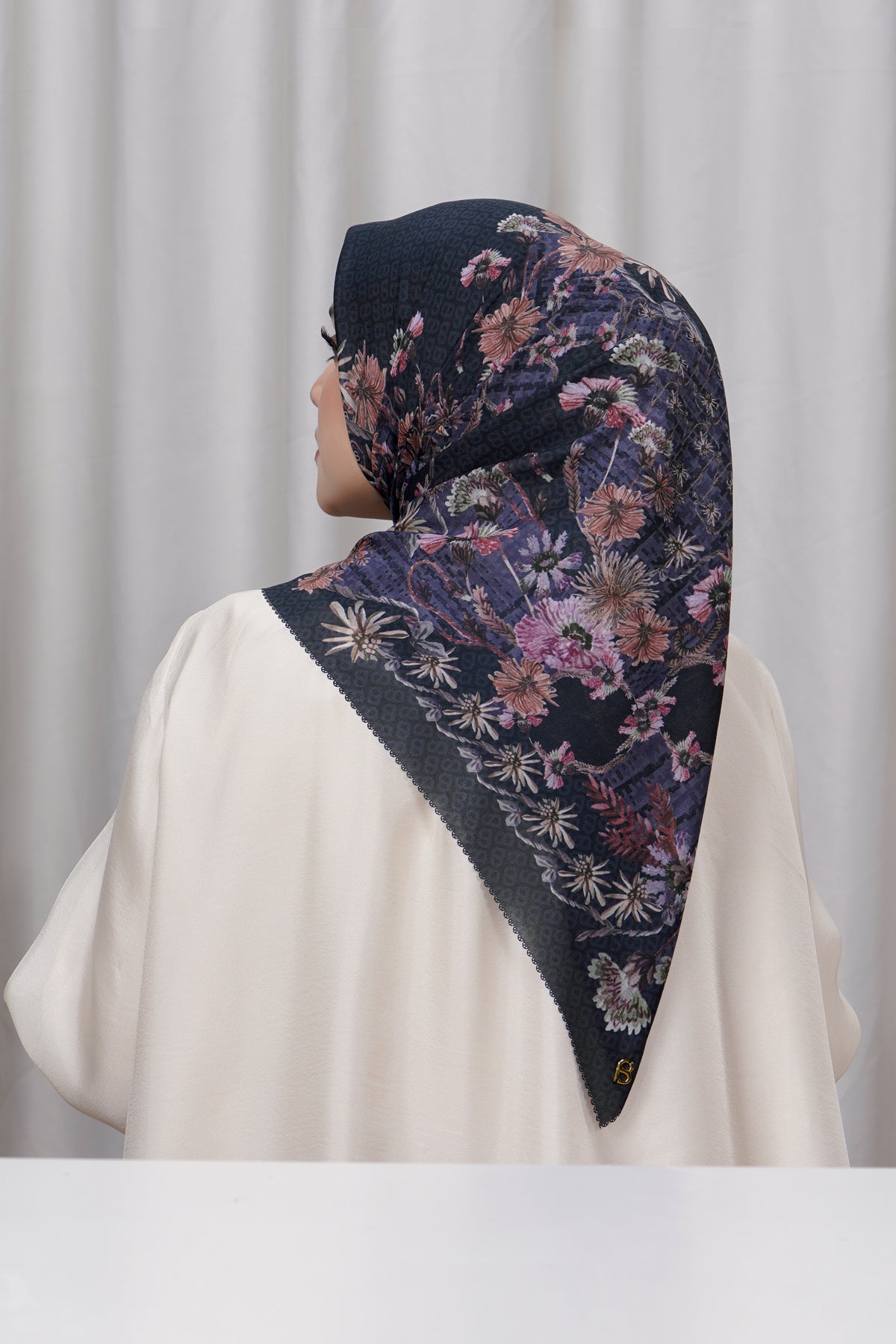 Floralis Square Series - Blue Moon