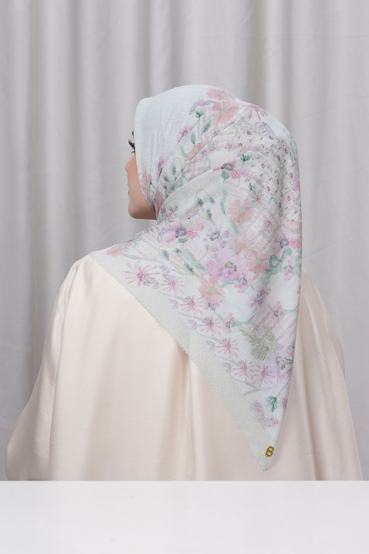 Floralis Square Series - Coconut