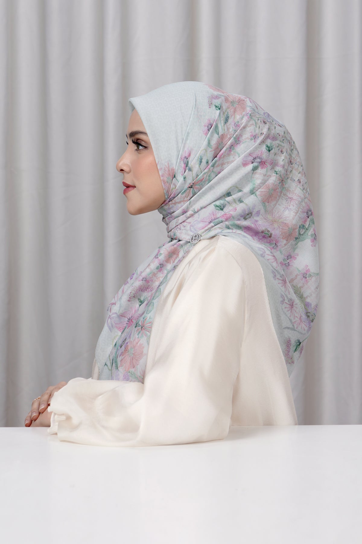 Floralis Square Series - Coconut