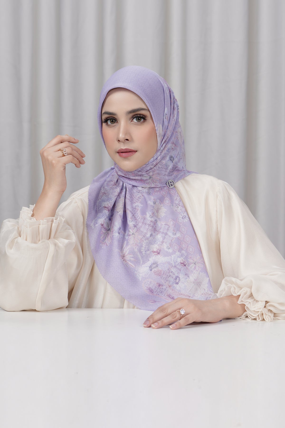 Floralis Square Series - Orchid