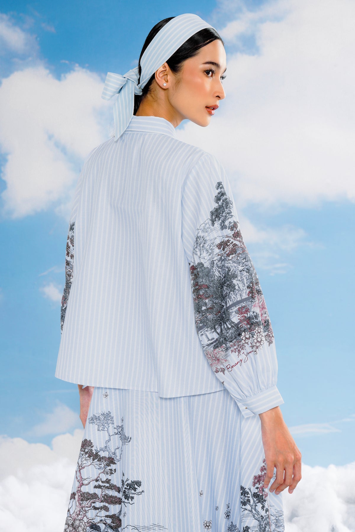 Forest Toile Crop Shirt - Powder Blue